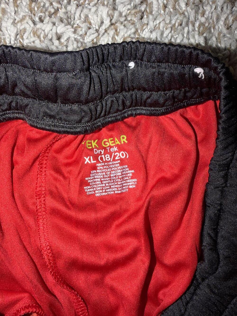 Tek Gear Boys XL Red Black Athletic Shorts XL 18/20 - Picture 2 of 3
